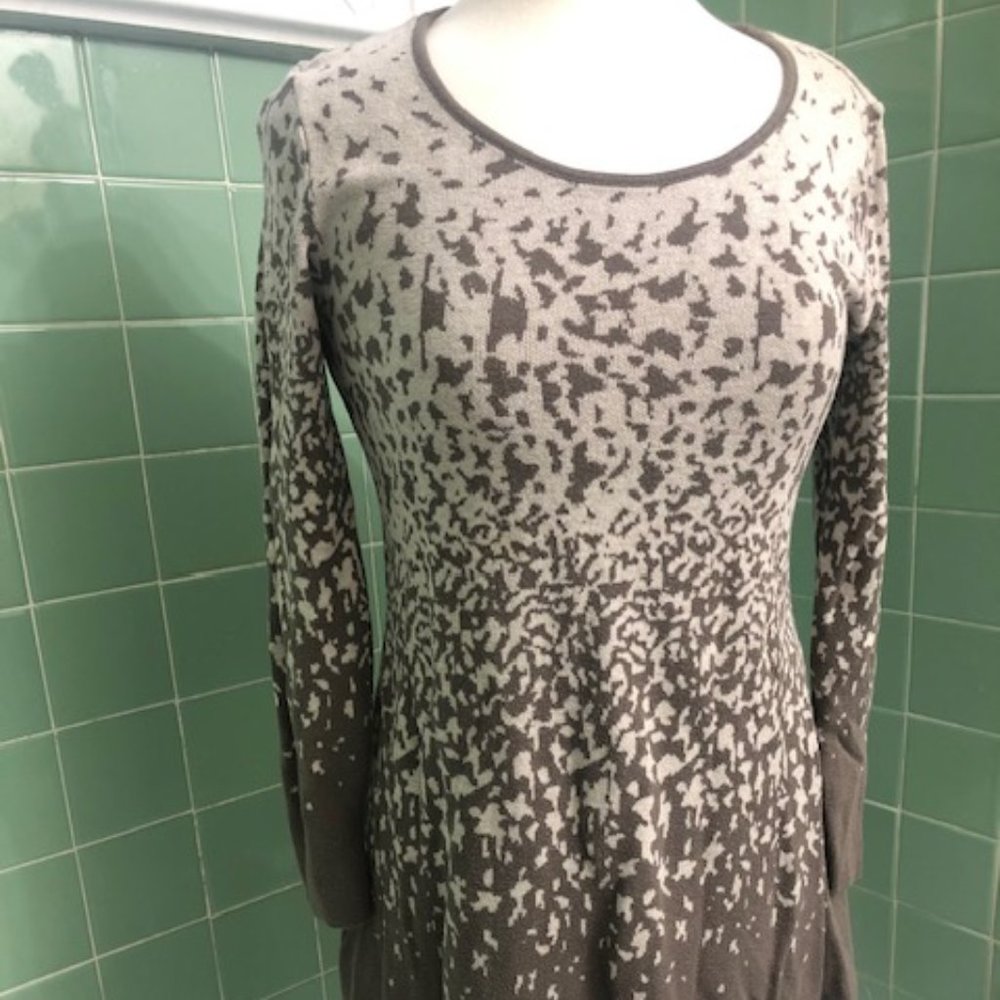 Women's 2 piece leggings and sweater tunic style top - Style&Co.